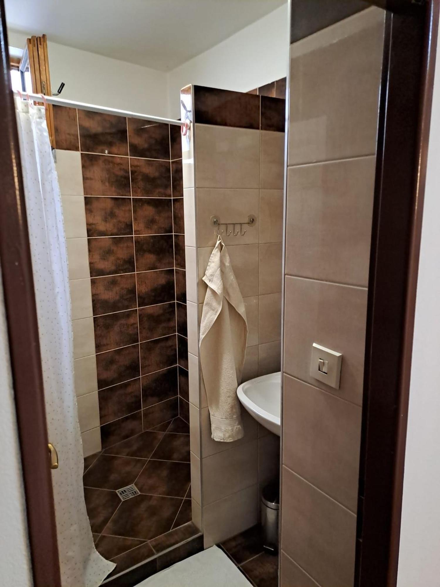 Apartman Romana Postorna Exterior foto